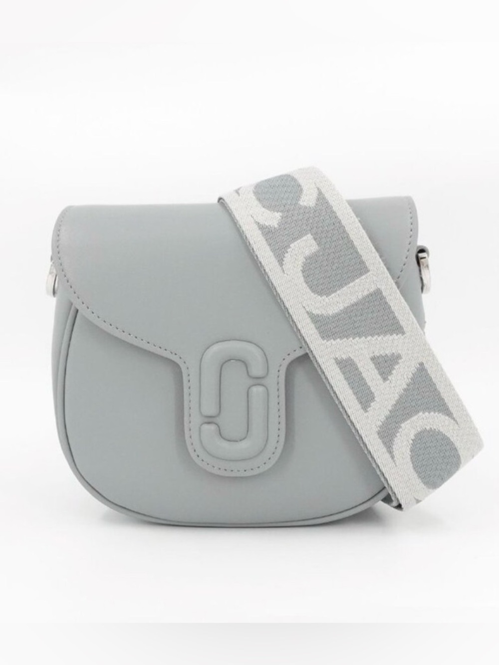 NWT Marc Jacobs Light Gray Saddle Crossbody with Logo Strap